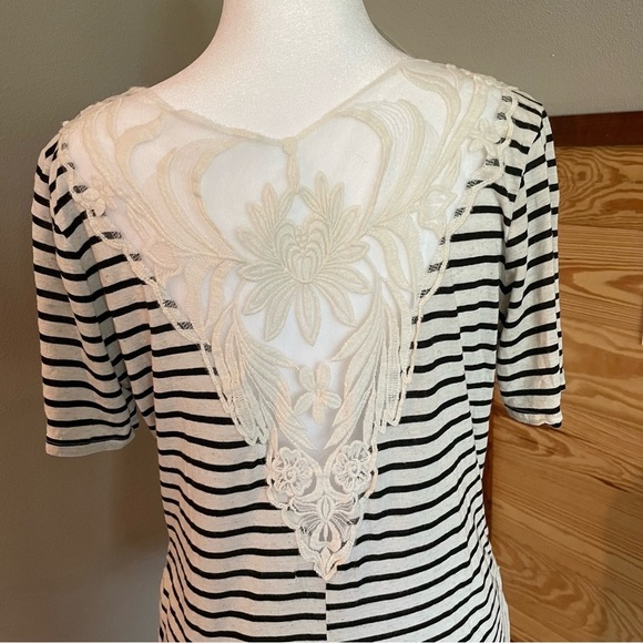 Charlotte Russe Striped Sheer Lace Crochet Back Top Blouse Large - Picture 4 of 7